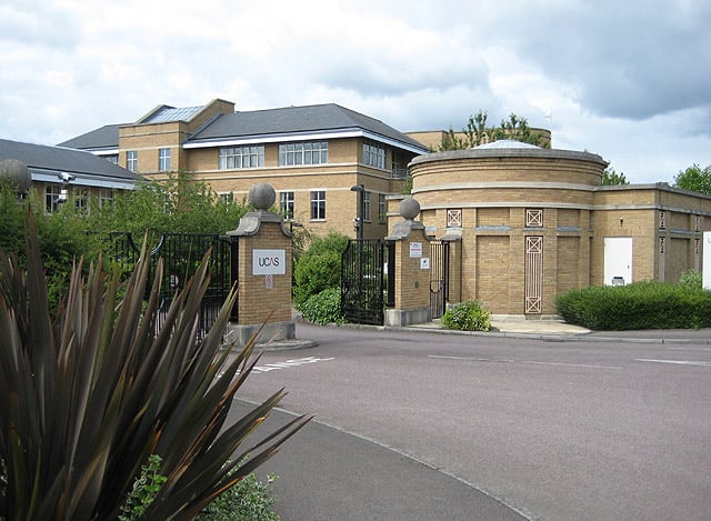 Entrance_to_UCAS_-_geograph.org.uk_-_881386